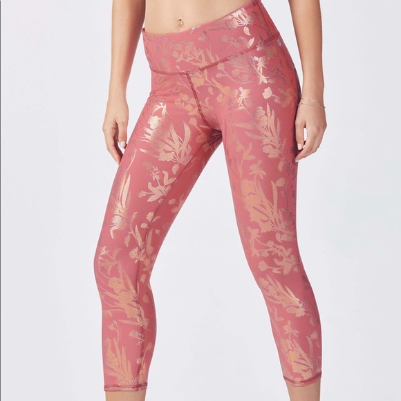 Fabletics Pants - Fabletics Mid-Rise Printed Powerhold Capri